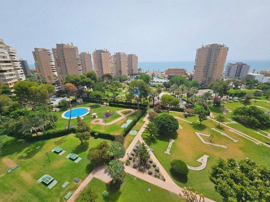 Apartamento Primera Linea Playa ตอร์เรโมลิโนส ภายนอก รูปภาพ
