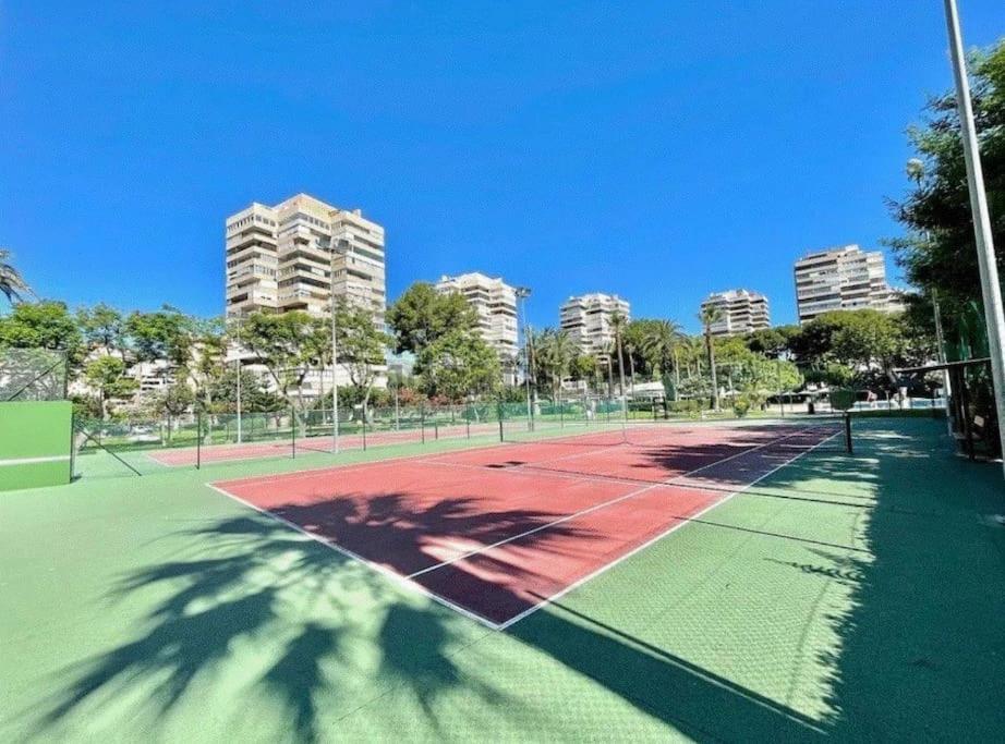 Apartamento Primera Linea Playa ตอร์เรโมลิโนส ภายนอก รูปภาพ